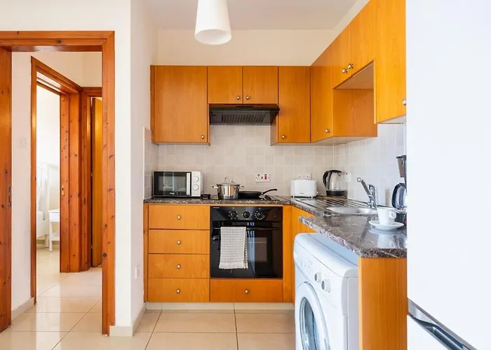 Glade - 1 Bedroom W Balcony In アパート